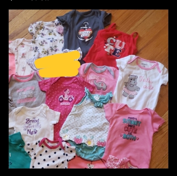 Bundle of 37 babygirl onesies, size 0-3MO - Picture 4 of 8